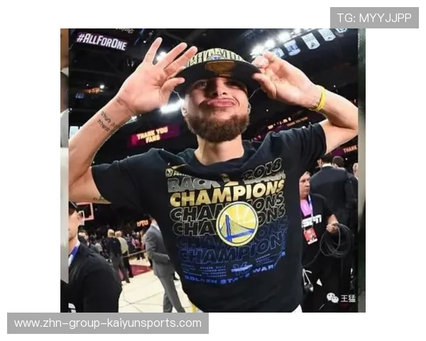 布克场上掌控力暴增:逐步成就篮球场上的王者 布克场上掌控力暴增:逐步成就篮球场上的王者