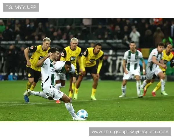 德甲多特中场眼前一亮，长传反击完成破门